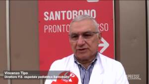 Bambina caduta da balcone a Caivano, i medici: “Non è in pericolo di vita”