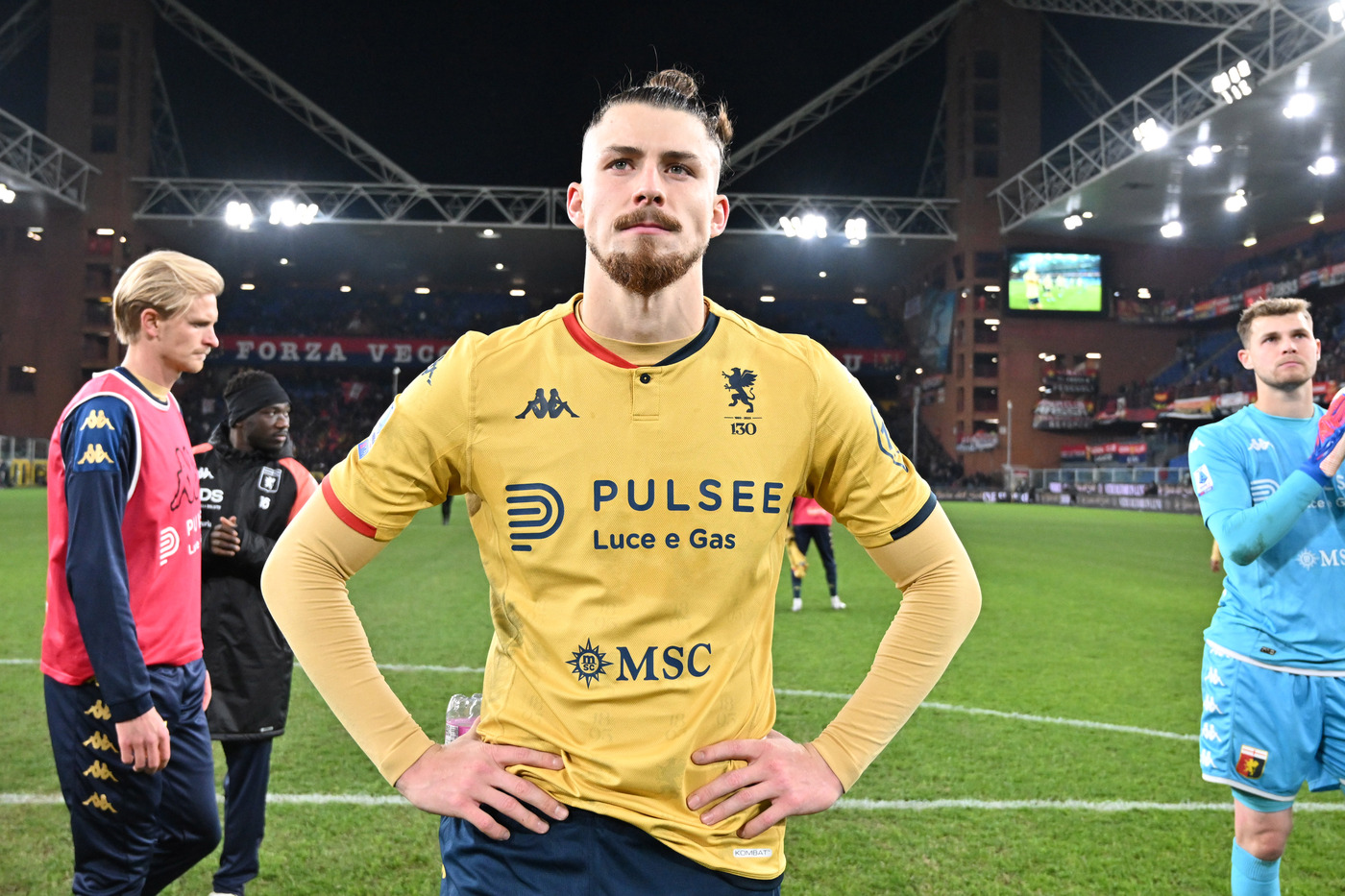 Dragusin, ufficiale passaggio al Tottenham: al Genoa Spence