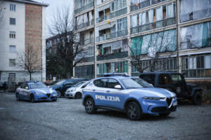 Torino, tentato femminicidio. Coltellate alla moglie in via Galluppi 25