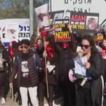 Israele, la marcia per chiedere il rilascio degli ostaggi