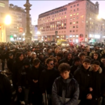 Club Dogo, lunghissime code al pop up store in centro a Milano