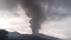 Indonesia, torna a eruttare il vulcano Marapi