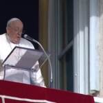 Papa Francesco: “La guerra è un crimine contro l’umanità”