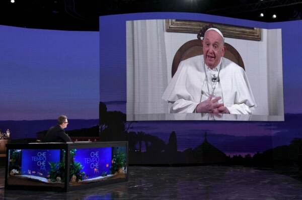 Tv, tre milioni di telespettatori per l’intervista di Fazio a Papa Francesco su Nove