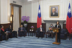 Taiwan, delegazione Usa incontra la presidente Tsai: “Nostro impegno è solido”