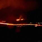 Islanda, continua l’eruzione del vulcano vicino a Grindavik
