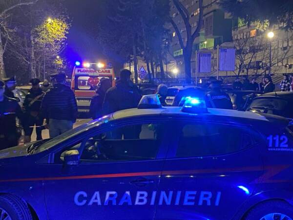 Roma Sparatoria Al Corviale Morto Un Enne