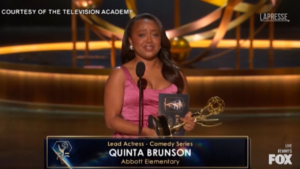 Emmy, Quinta Brunson miglior attrice: in lacrime durante la premiazione