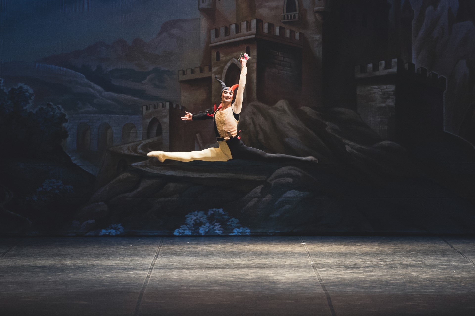 Teatro, nuove date per il celebre balletto ‘Lago dei Cigni’ a Milano