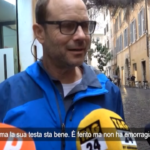 Roma, padre bambino caduto da finestra b&b: “È ferito ma sta bene”