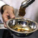 Israele, ok alla vendita di carne ‘coltivata’ da cellule bovine