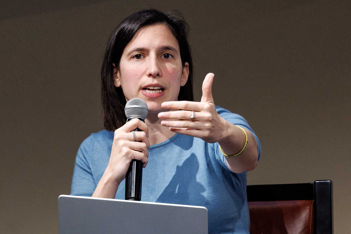 Si chiude il ‘conclave’ Pd di Gubbio, Schlein: “Stop armi a Israele”