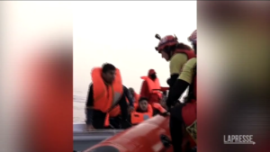 Migranti, Open Arms: soccorse 57 persone in mare