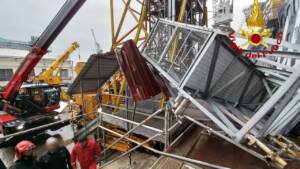 Monfalcone, crolla ponteggio nel cantiere navale: un operaio è in gravi condizioni