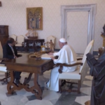 Vaticano, Papa riceve presidente Colombia