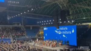 Pesaro 2024, Mattarella arriva a Vitrifrigo Arena: standing ovation per lui