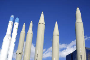 Iran annuncia lancio satellite: timori per sviluppo di missili balistici