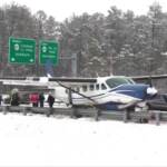 Usa, aereo costretto ad atterraggio su autostrada in Virginia