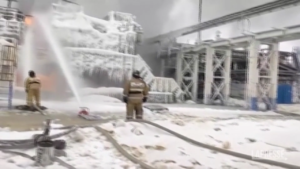 Russia, pompieri ancora a lavoro al terminal del gas Novatek