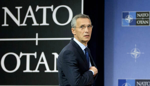 Nato, firmato contratto da 1,2 mld per l’acquisto di munizioni
