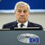Europee, Tajani non esclude candidatura: “Deciderò dopo congresso FI”
