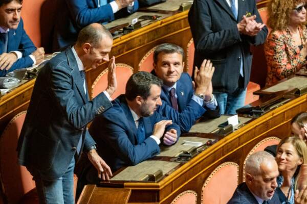 Ucraina, via libera del Senato a odg Lega su via diplomatica