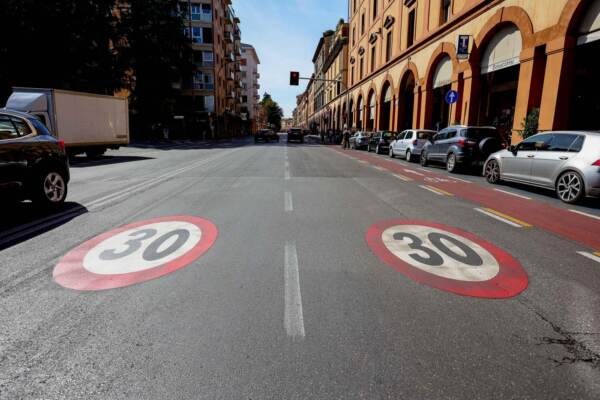 Città 30, Anci: “I sindaci sono i più titolati a valutare i limiti di velocità”