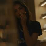 Emily Ratajkowski nel video di Travis Scott, la modella indossa la maglia dell’Inter