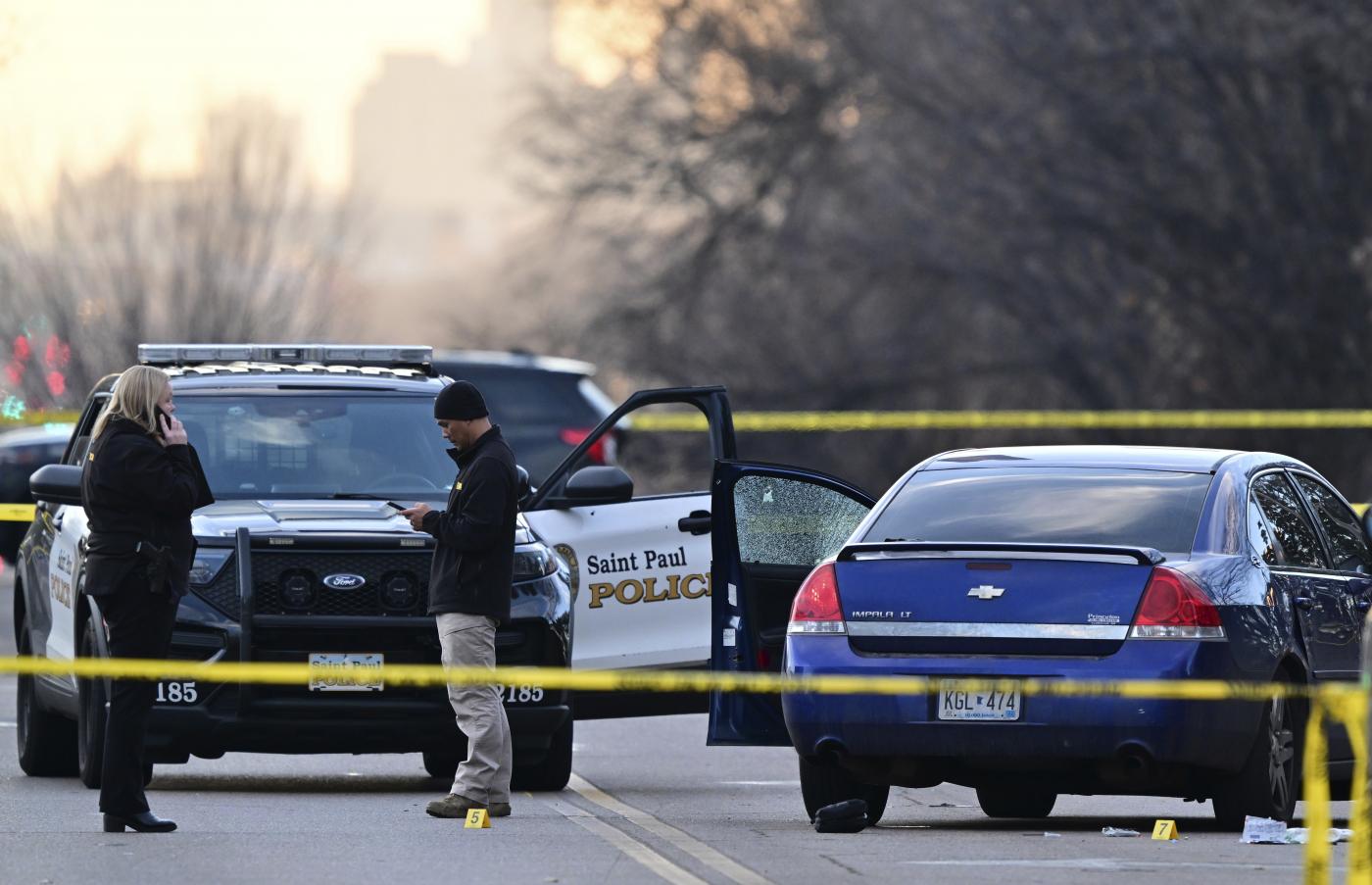 Usa Sparatoria Fuori Da Una Scuola A Chicago Morti Un Enne E Un