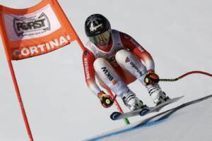 Sci, Gut-Behrami vince SuperG di Cortina: quinta Sofia Goggia