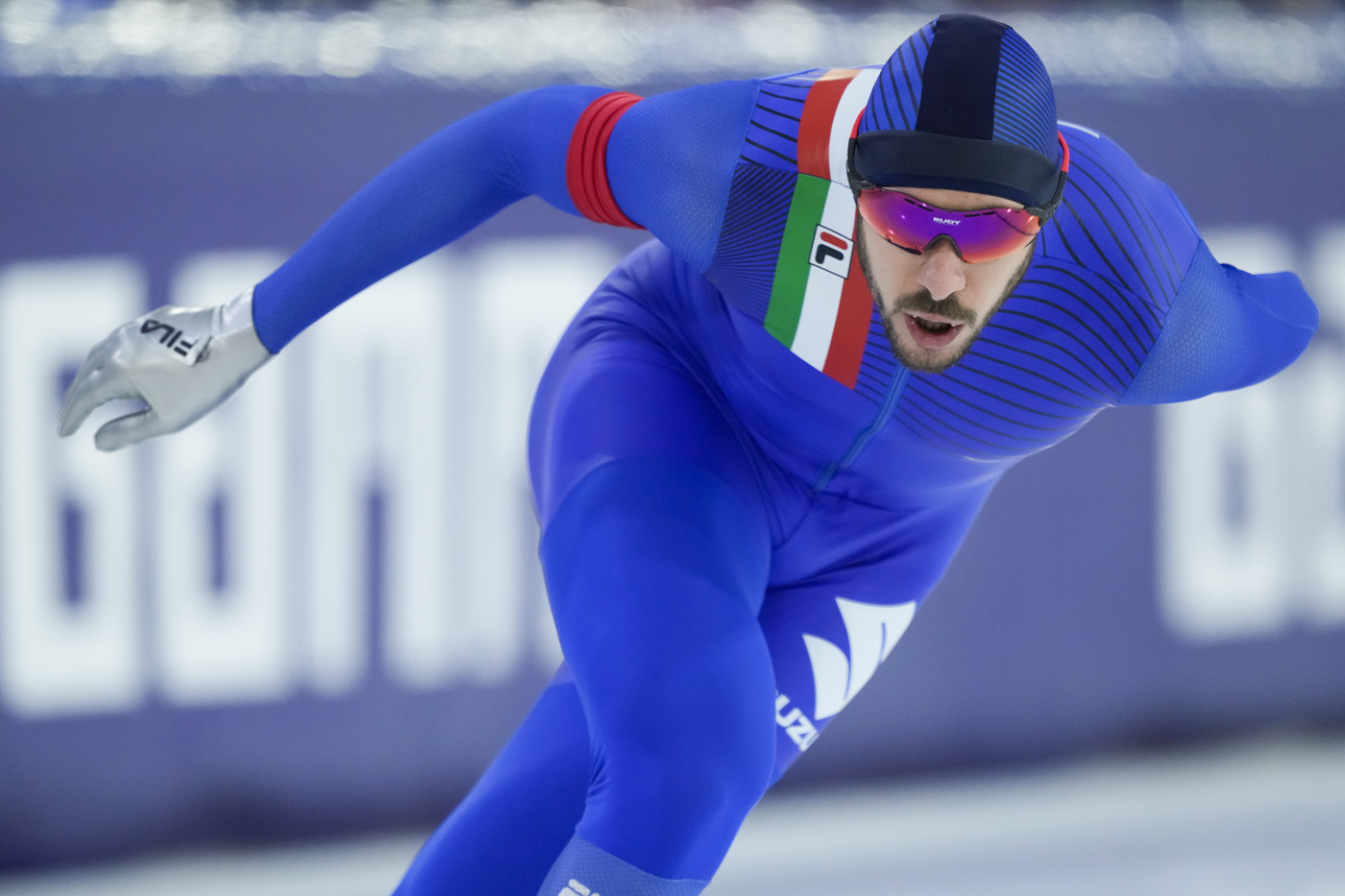 Pattinaggio, Cdm pista lunga: Ghiotto secondo con record italiano sui 5000 m