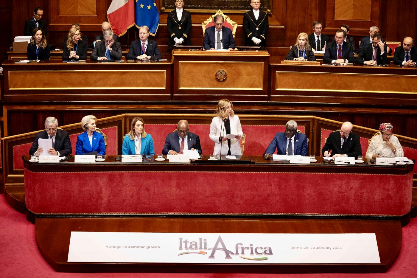Meloni: “All’Africa un posto d’onore nell’agenda del G7 italiano”