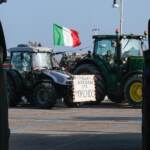 Agricoltori in protesta a Catanzaro, malore mentre è fermo in coda: muore 56enne