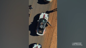 Pirelli, pneumatici forniti a due Porsche iconiche per avventure estreme: il video