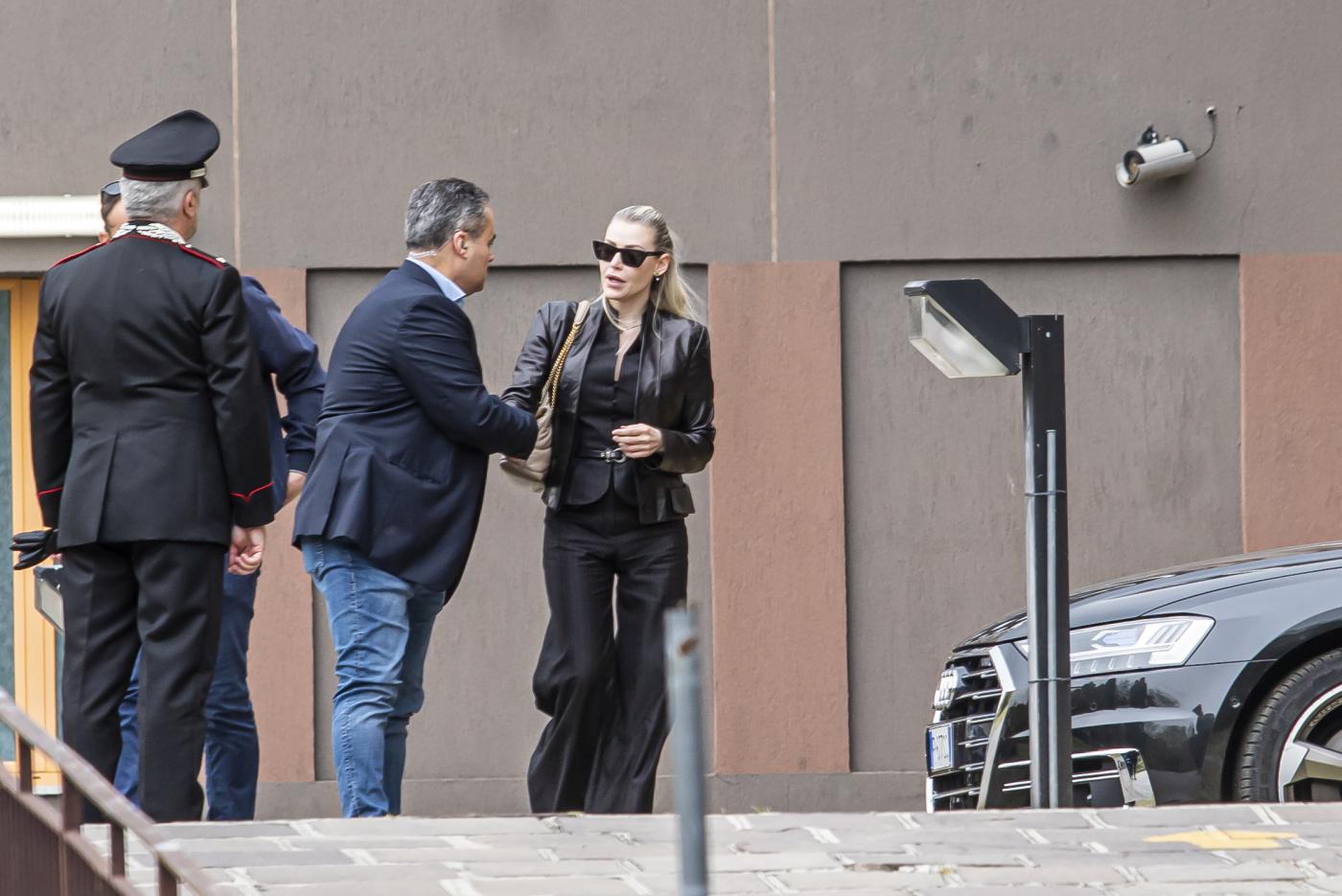 Silvio Berlusconi, i figli parte civile nel processo a una ex olgettina per estorsione Silvio Berlusconi, i figli parte civile nel processo a una ex olgettina per estorsione