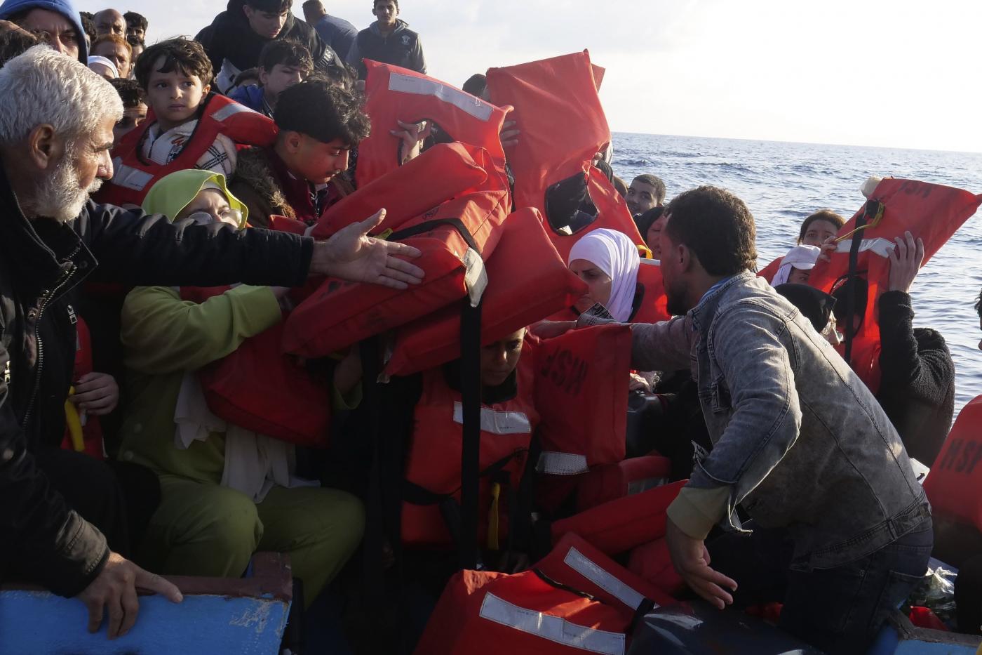 Migranti, a gennaio quasi 100 tra morti e dispersi nel Mediterraneo