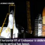 Nasa, Space Shuttle sollevato in posizione verticale in un museo di Los Angeles