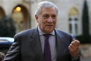 Medioriente, Tajani: “Contiamo di riuscire a portare almeno 100 bambini feriti in Italia”