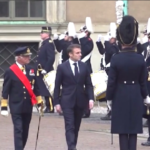 Macron in Svezia, accolto da re Carl XVI Gustaf
