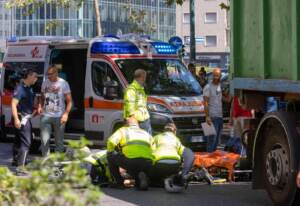 Milano, Incidente in viale Abruzzi: moto a terra