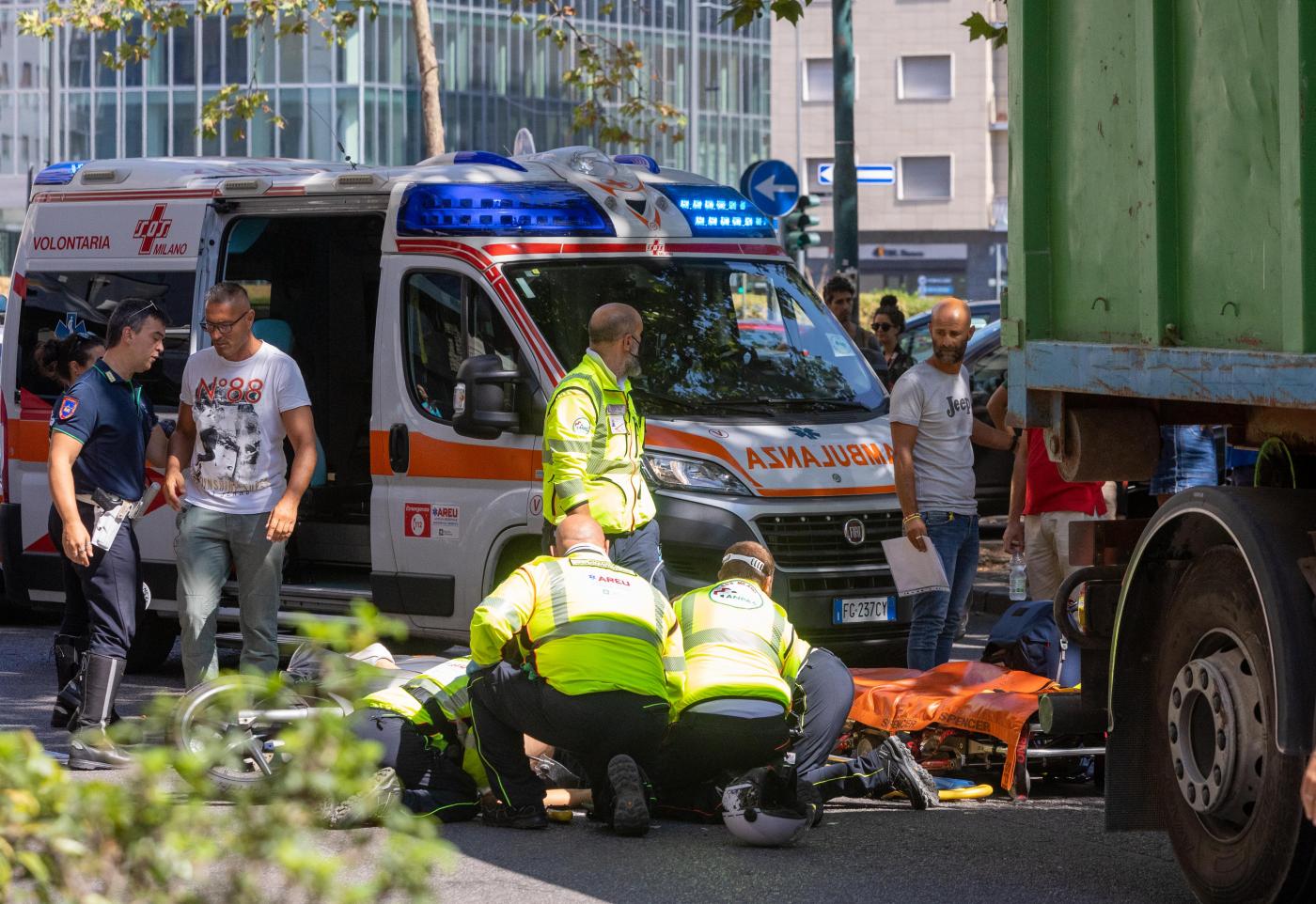 Scontro auto-moto ad Empoli, morto 16enne