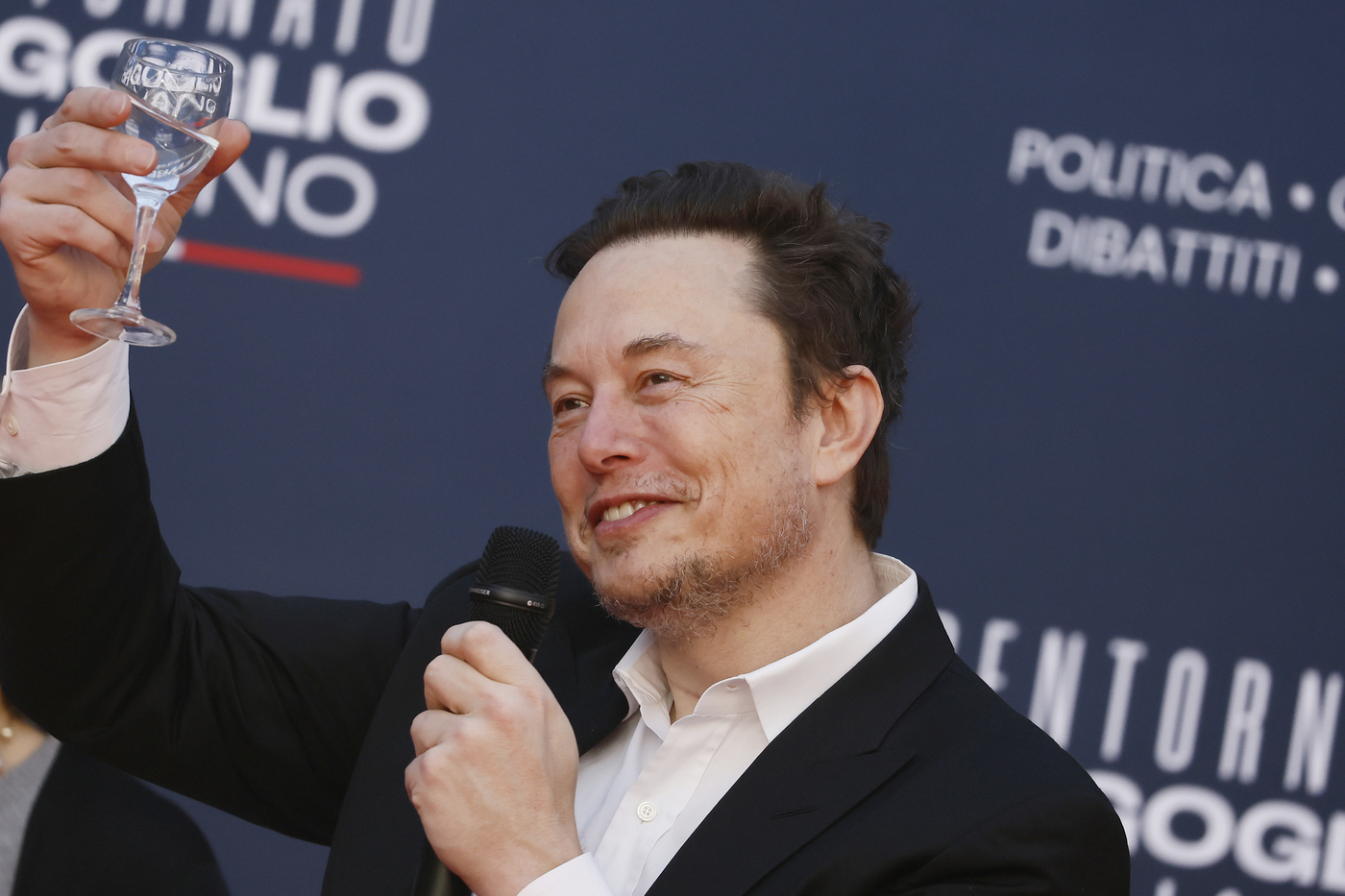 Tesla, giudice annulla premio aziendale da 55 mld per Musk