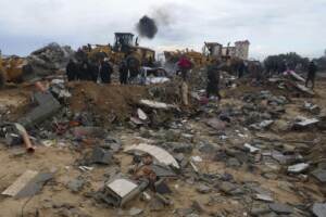 Guerra Israele-Hamas: continuano i bombardamenti sulla Striscia di Gaza