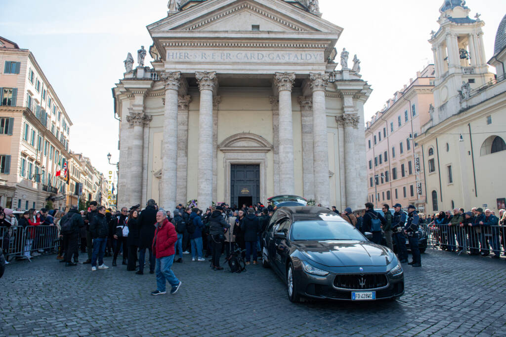 Galleria foto 'Roma, i funerali di Sandra Milo' - foto 2