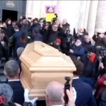 Sandra Milo, il feretro a Piazza del Popolo accolto dagli applausi