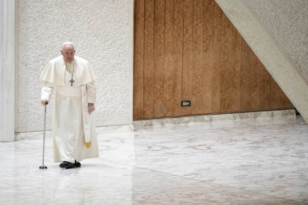 Papa Francesco: “Grido di dolore dei civili susciti la pace”