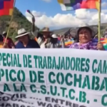 Bolivia, gli agricoltori pro-Morales bloccano le strade