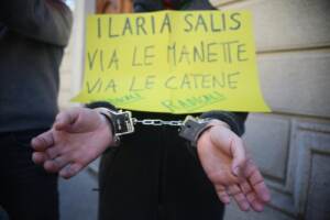 Torino - Radicali protesta Dignità per tutti i detenuti