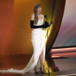 Grammy, Taylor Swift vince il premio per il miglior album: è il quarto in carriera