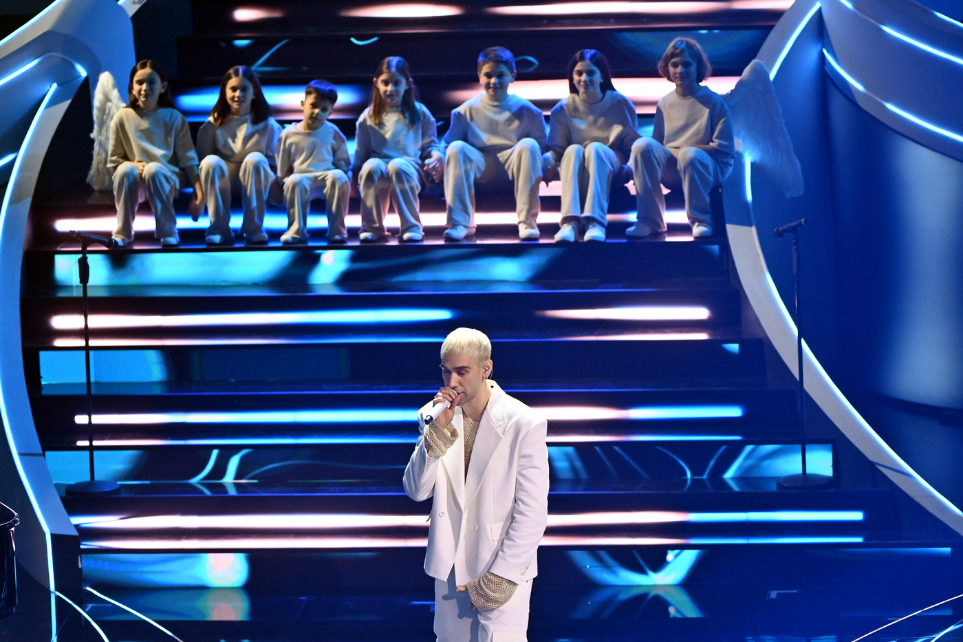 Sanremo, i cantanti e le canzoni in gara